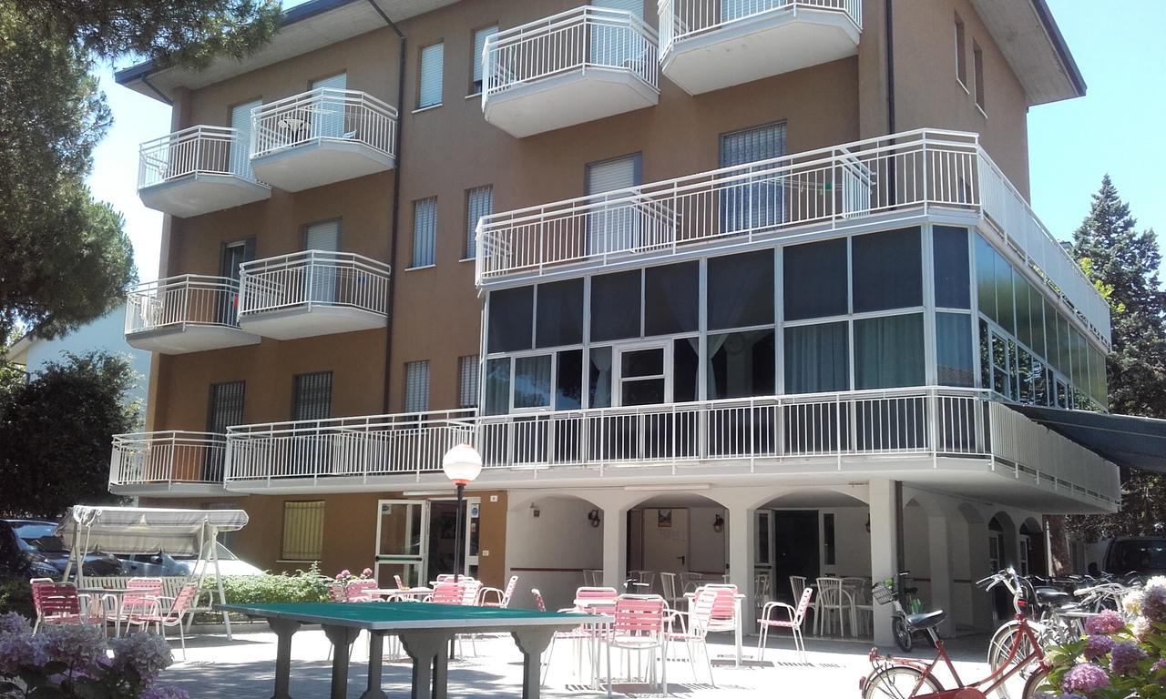 Hotel Toschi Lido di Classe Extérieur photo
