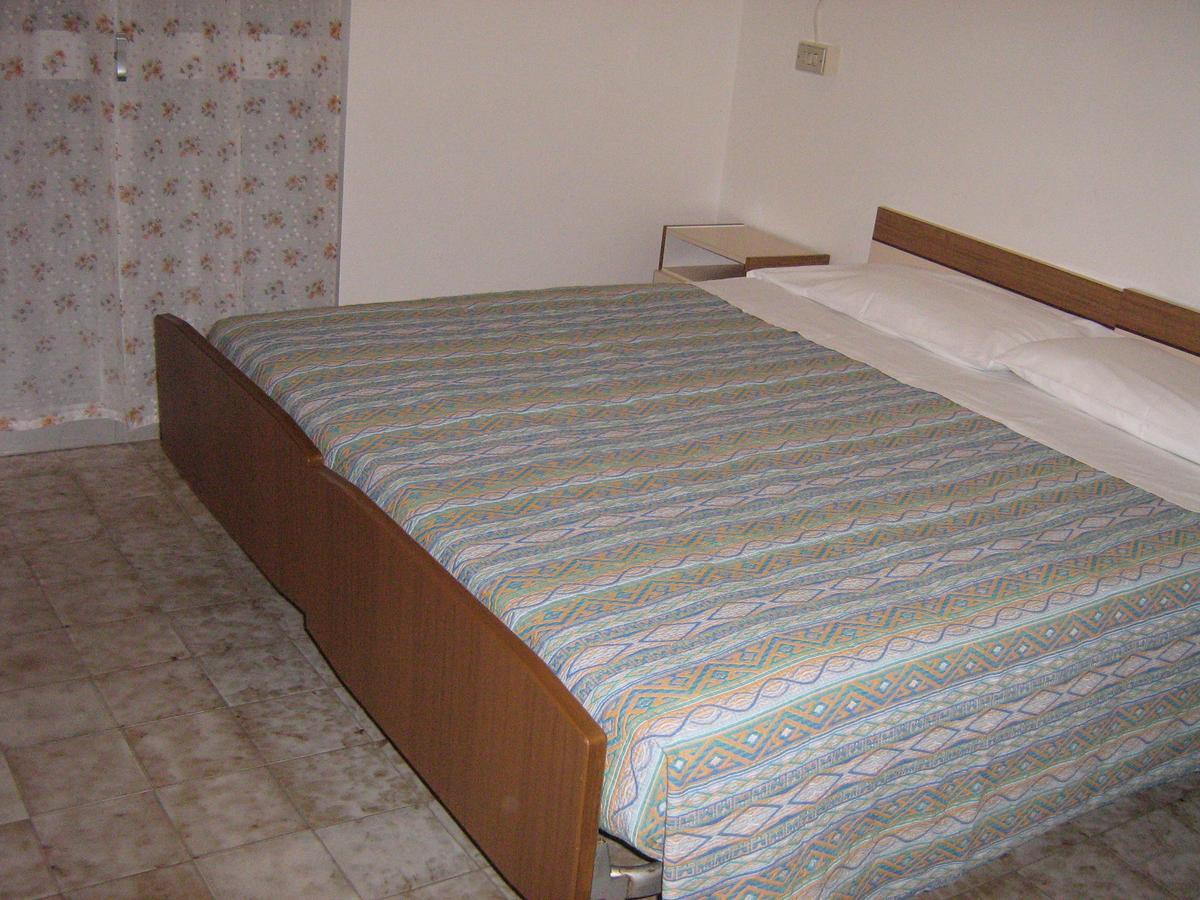 Hotel Toschi Lido di Classe Extérieur photo